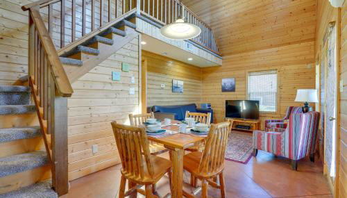 Cozy Columbia Cabin with Shared Lake Dock! - Foto 3