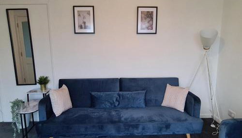 6 bed, sleeps 8, 1 Mile from New Cross Hospital, 10 mins from M6 Jct 10 & M54 Jct 1 - Foto 3