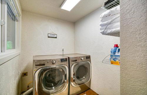 4 Mi to River Umpqua Valley Villa with Fire Pit! - Foto 31