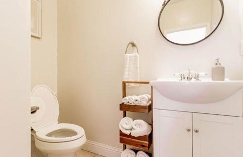 Private Waterfront Beach House with Fire-pit - Foto 19