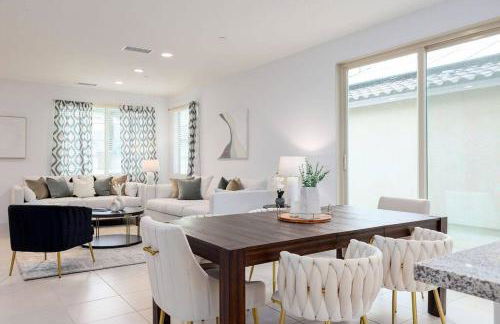 Near Coachella and Stagecoach Palm Springs , PGA resort Villa ,Golf, community pool, gym - Photo 2