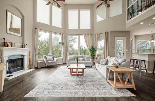 Lake Travis Family Retreat with Theater Game Room and BBQ 7 min from Marina - Foto 4