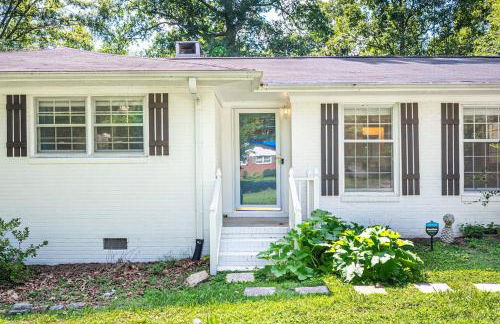 Pet Friendly Cozy 3BR - Foto 9