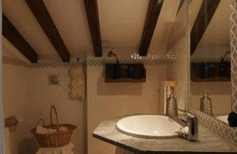 Comfortable Apartment in Robledillo de Gata with Balcony and View - Foto 10