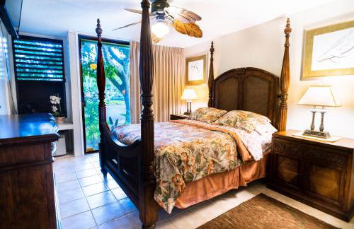 Elegant Turtle Bay Condo - Photo 11