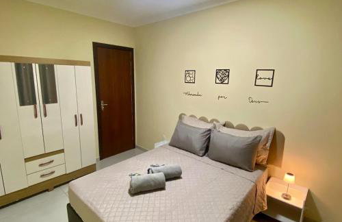 Casa completa com 2 quartos e garagem perto do aeroporto - Foto 25