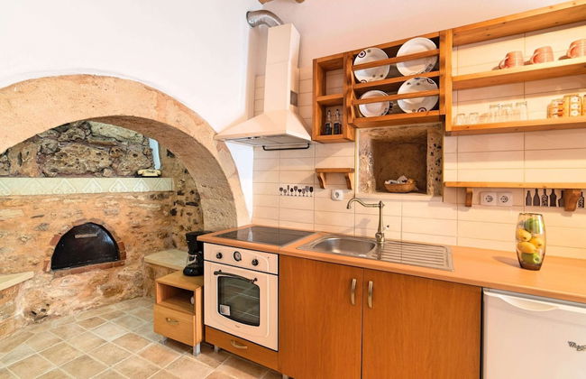 Venetian Mansion, 2 Separate Houses, Heated Pool in Kastellos, North-west Coast - Foto 5