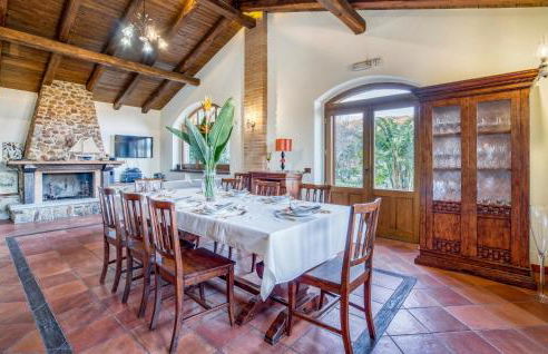 Nice Home In Montepaone - Photo 13