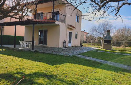 Kerasies Home - Foto 1