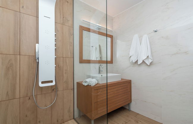 Camelia Luxury Suites - Private Pool & Jaccuzi - Foto 28