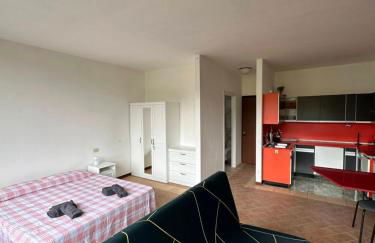 Apartment with swimming pool - Photo 13