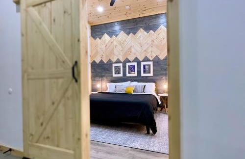 Modern Gem w/Spacious Deck, Swinging bed, Hot Tub - Foto 5