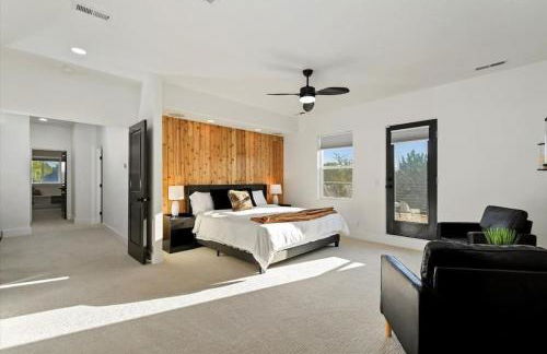 Private Oasis On 2 Acres with Indoor Pool and Theater - Foto 19