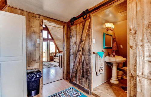 Secluded and Cozy Antimony Cabin with Fire Pit - Foto 12