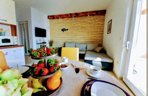 Apartment with sea view - Photo 2