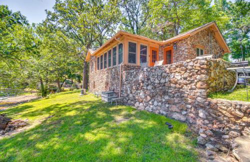 Swim Dock and Views Lakefront Afton Vacation Rental - Foto 22