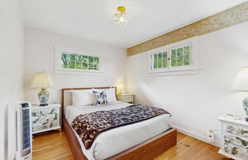 Whimsical Getaway - Photo 14