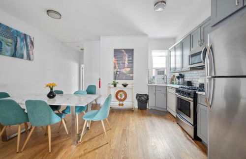 Modern Home 4BR 3BA - 20 Min to Timesquare - Foto 8