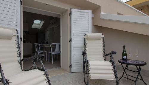 Villa "Baci sul Mare" Attico- Spiaggia privata - Foto 5, sunbed