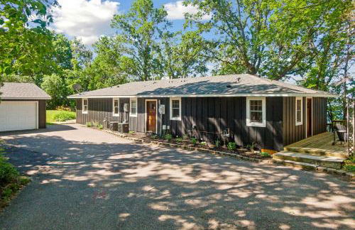 Waterfront Maple Lake Cabins with Private Beach! - Foto 22