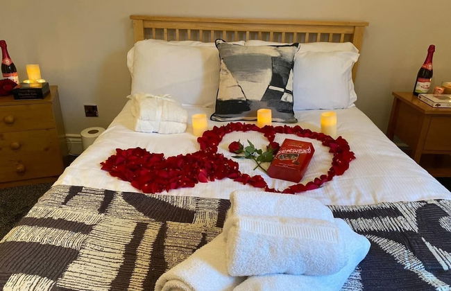 Washington's Hidden Gem Amethyst 3 Bedroom House s - Photo 1