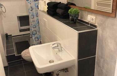 Lüdenscheid Work and Stay 3 Schlafzimmer 6 Betten Küche Bad Innenstadt - Foto 9