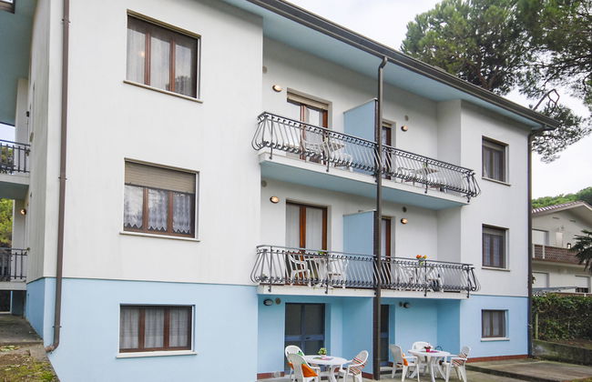 2 bedroom Apartment in Lignano Sabbiadoro with garden - Photo 1