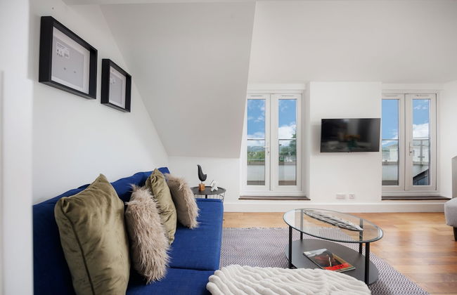 Modern 3 Bed Apartment - Parking - Foto 20