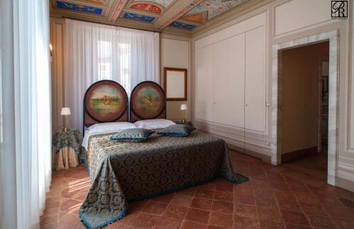 Palazzo Rossi, Historic Boutique Home in Marche - Foto 5