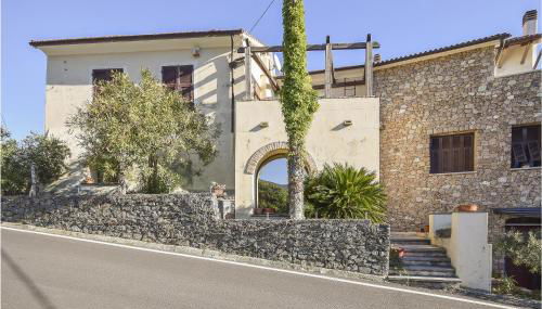 2 Bedroom Awesome Home In Vado Ligure - Foto 5