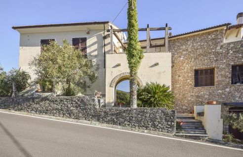 2 Bedroom Awesome Home In Vado Ligure - Foto 5