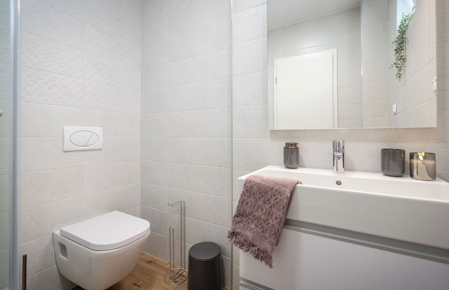 The Rose Garden Apartments - Photo 50