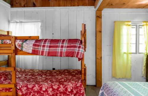 Luxury Camping Cabin with Fireplace near Hanover, New Hampshire - Foto 9