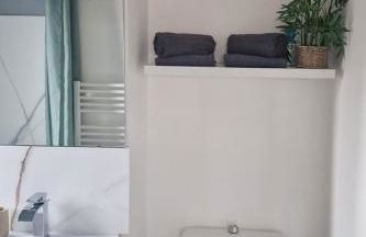 Joli studio tout confort - Proche centre ville - Photo 4