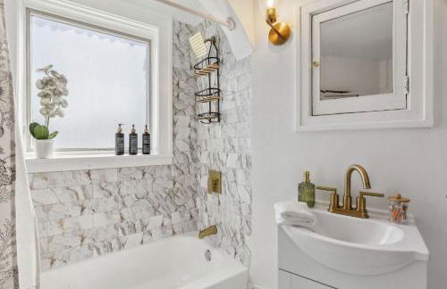 Enchanted Castle - Your Royal Getaway Awaits - Foto 38