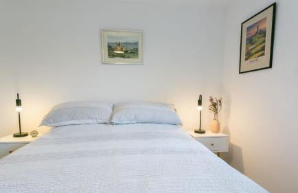 Custom Mews - Photo 27