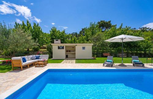 VILLA ROKO with 4 bedrooms, 32sqm heated pool - Photo 41