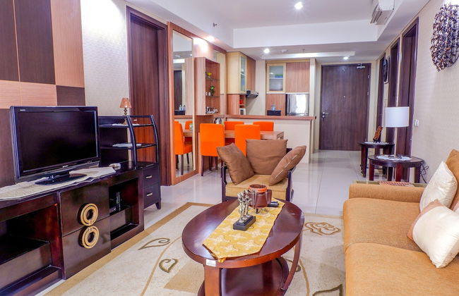 Cozy Pool View Kemang Village Residence Apartment with Direct Access to Mall - Foto 20