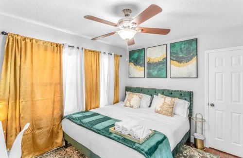 King bd Charming 2-Storey Cottage w PrivateYard - Foto 14