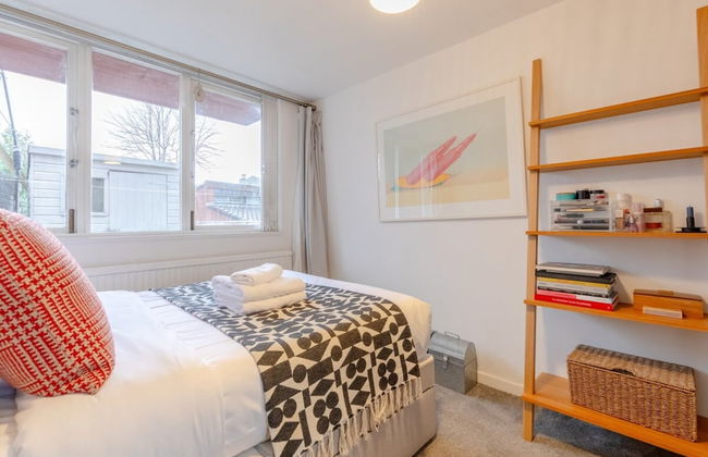 Stunning 1BD Flat w/ Garden Area, Kentish Town! - Foto 4