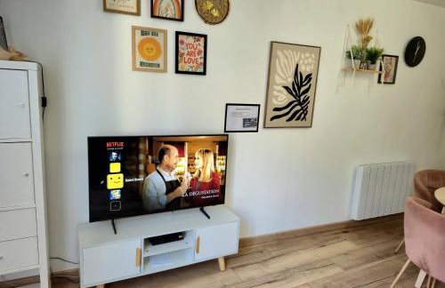 Maison cosy emplacement idéal Chartres, Netflix, Wifi, garage vélos - Foto 2