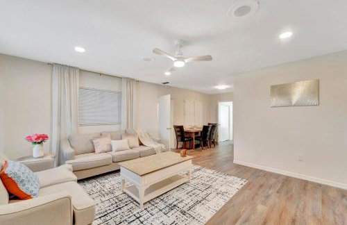 2 Kitchens, Pool, Ping Pong, Corn Hole, BBQ - Foto 15