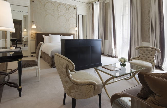 La Reserve Paris Hotel and Spa - Photo 75