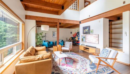 Stylish Deception Pass Retreat with Bay Views - Foto 5