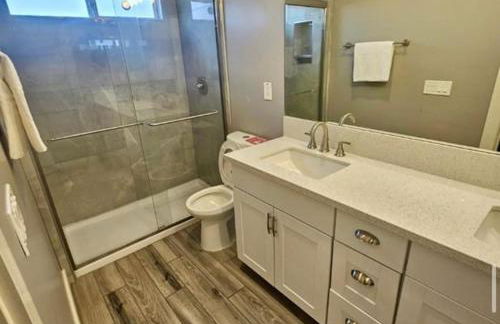 PHX Airport 9BR, 7BA, BBQ, events and pets Allowed - Photo 28