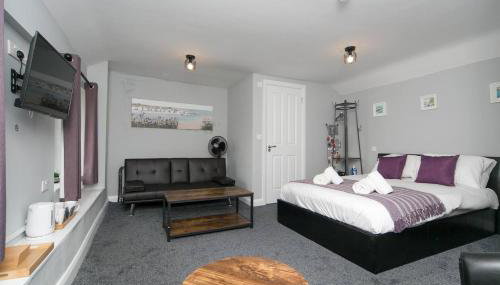 Modern en-suite room in country PubRestaurant 4 with communal kitchen - Pass the Keys - Foto 5, Other