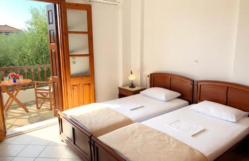 Gaia Apartments - Photo 3