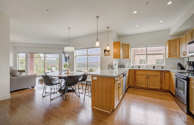 Corner Unit w Large Deck & Amazing View - Photo 15