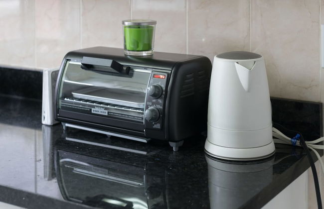 Applewood Suites - 4 BDRM King West - Photo 26