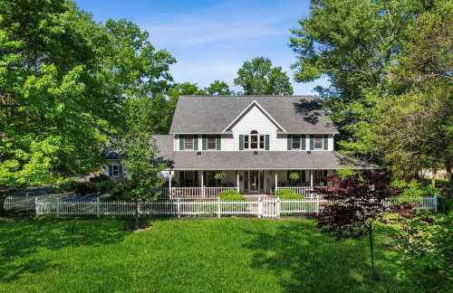 Hoosier Estate - Steps to IU - Photo 21